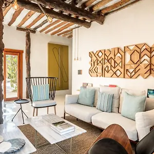 Casasandra Boutique Hotel