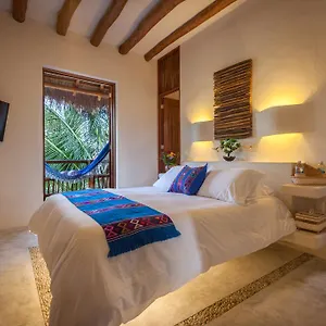 Exe El Pueblito Hotel